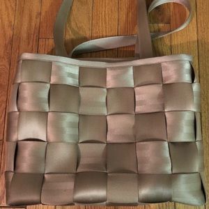 Gold Harvey's Original Seatbelt Tote 11.5 x 9.5